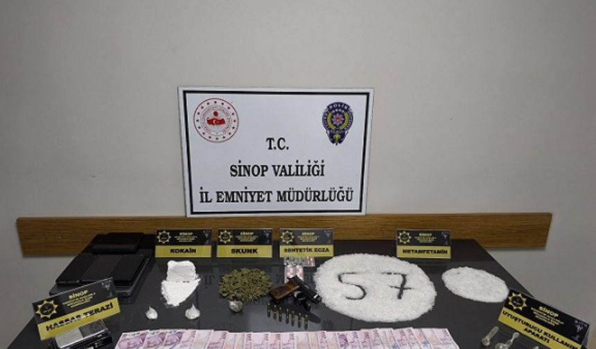 NARKOTİK POLİSİN 4 GÜNLÜK ÇALIŞMASI BASINLA PAYLAŞILDI...