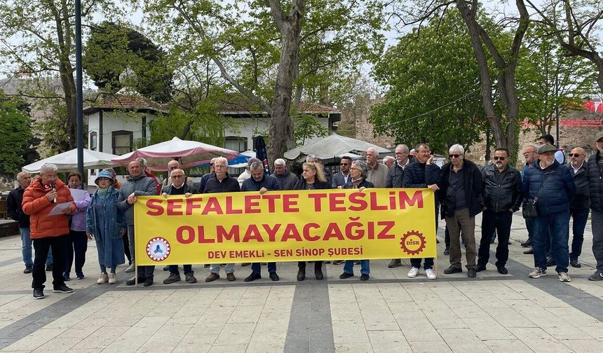 Emekliler hem alanda, hem Anayasa mahkemesi kapısında... "SEFALET DÜZENİNİ REDDEDİYORUZ!"